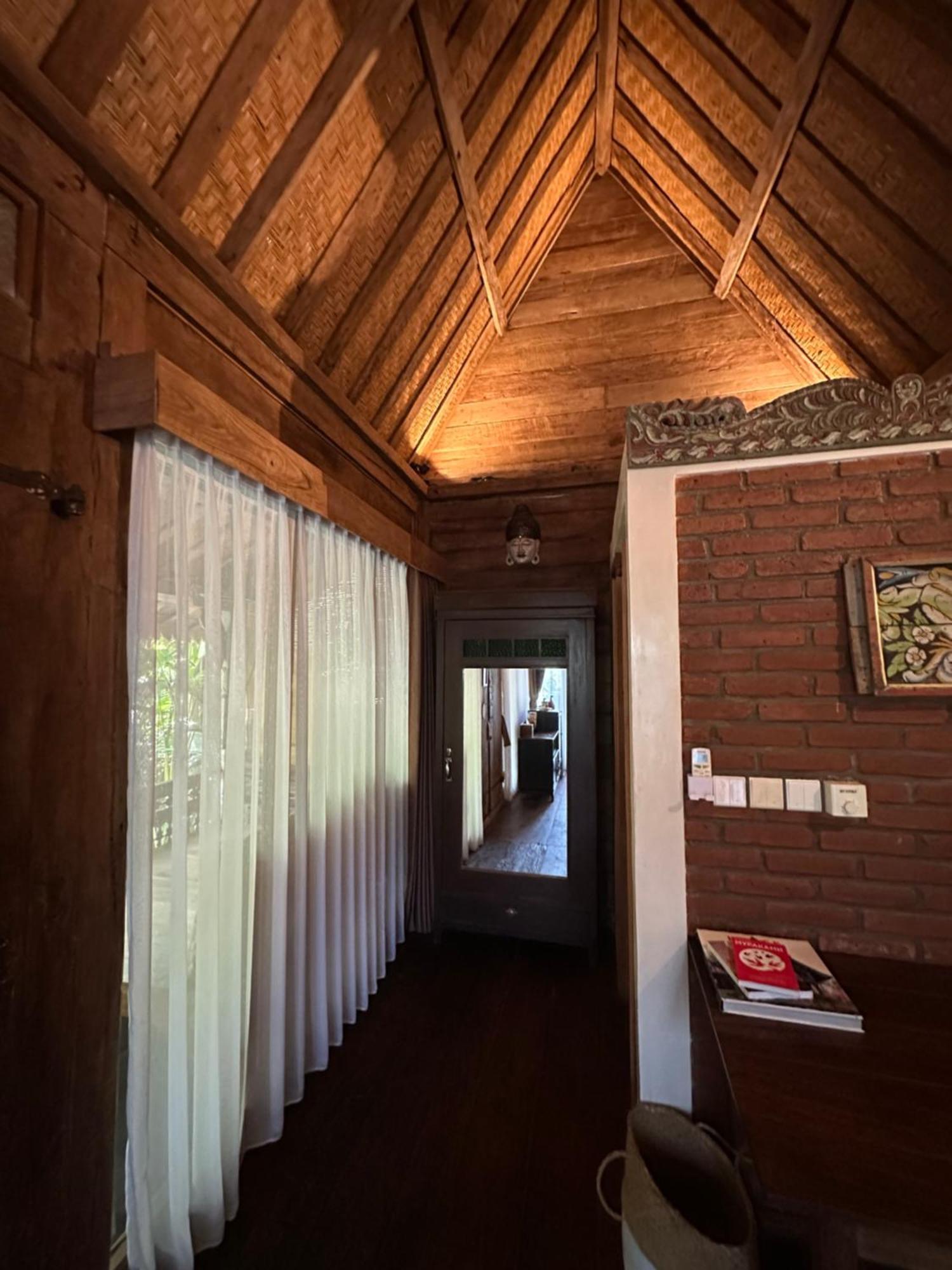Umakayu Joglo Villa Canggu - Boutique Hotel Ngoại thất bức ảnh