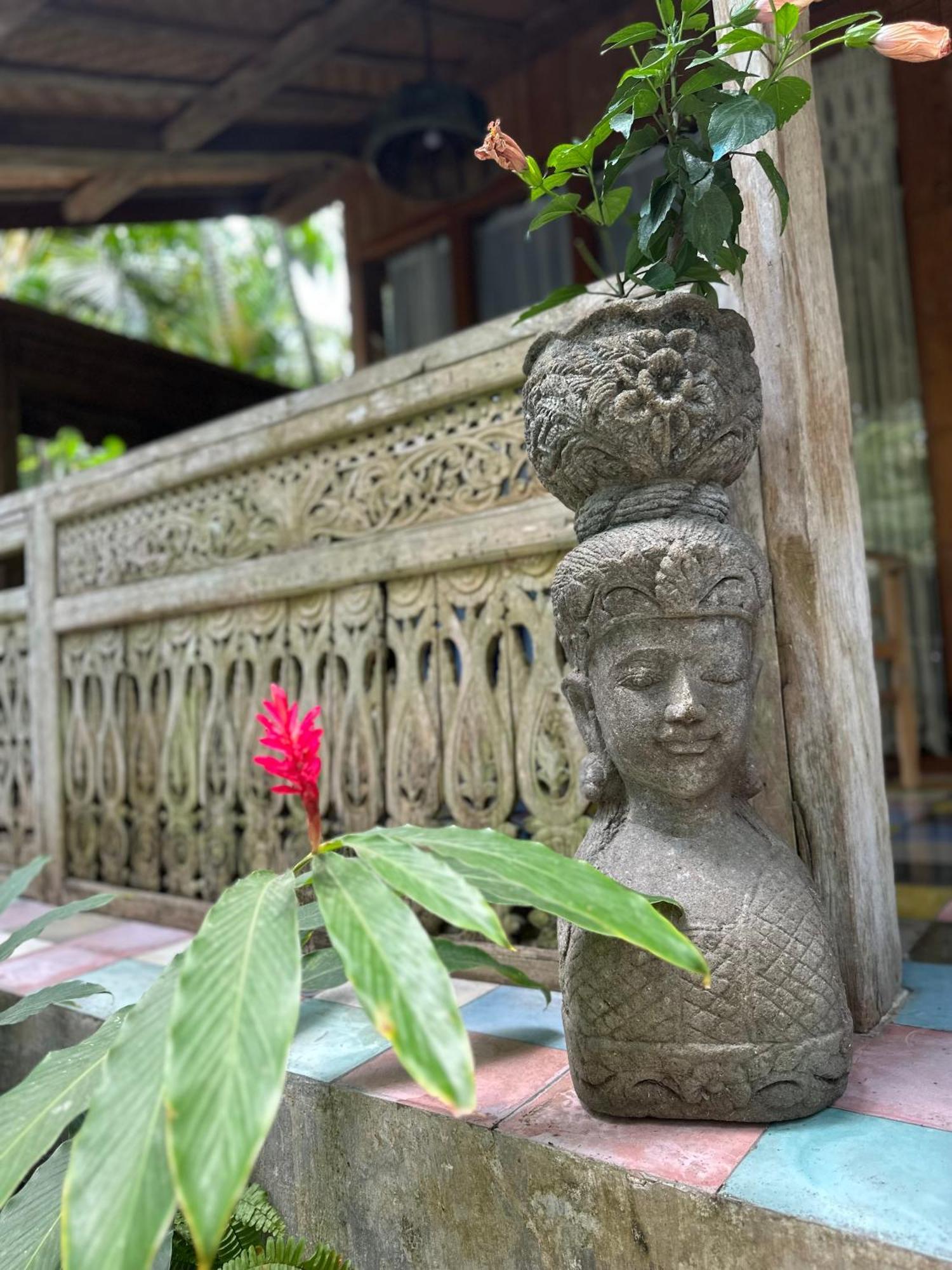 Umakayu Joglo Villa Canggu - Boutique Hotel Ngoại thất bức ảnh